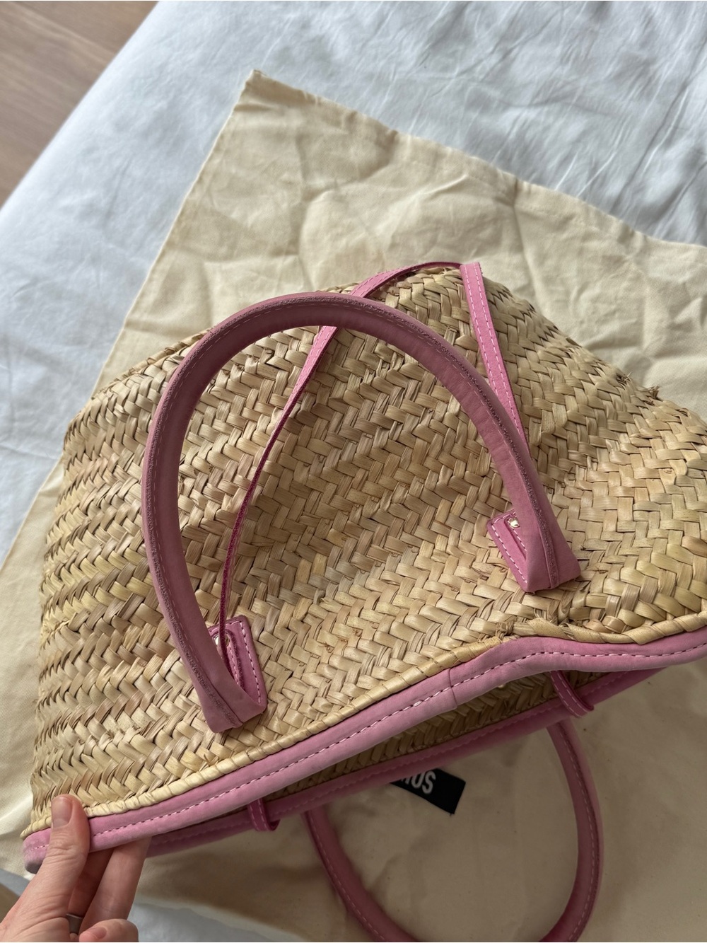 Jacquemus Pink-Trim Woven Straw Tote - Picture 2 of 5